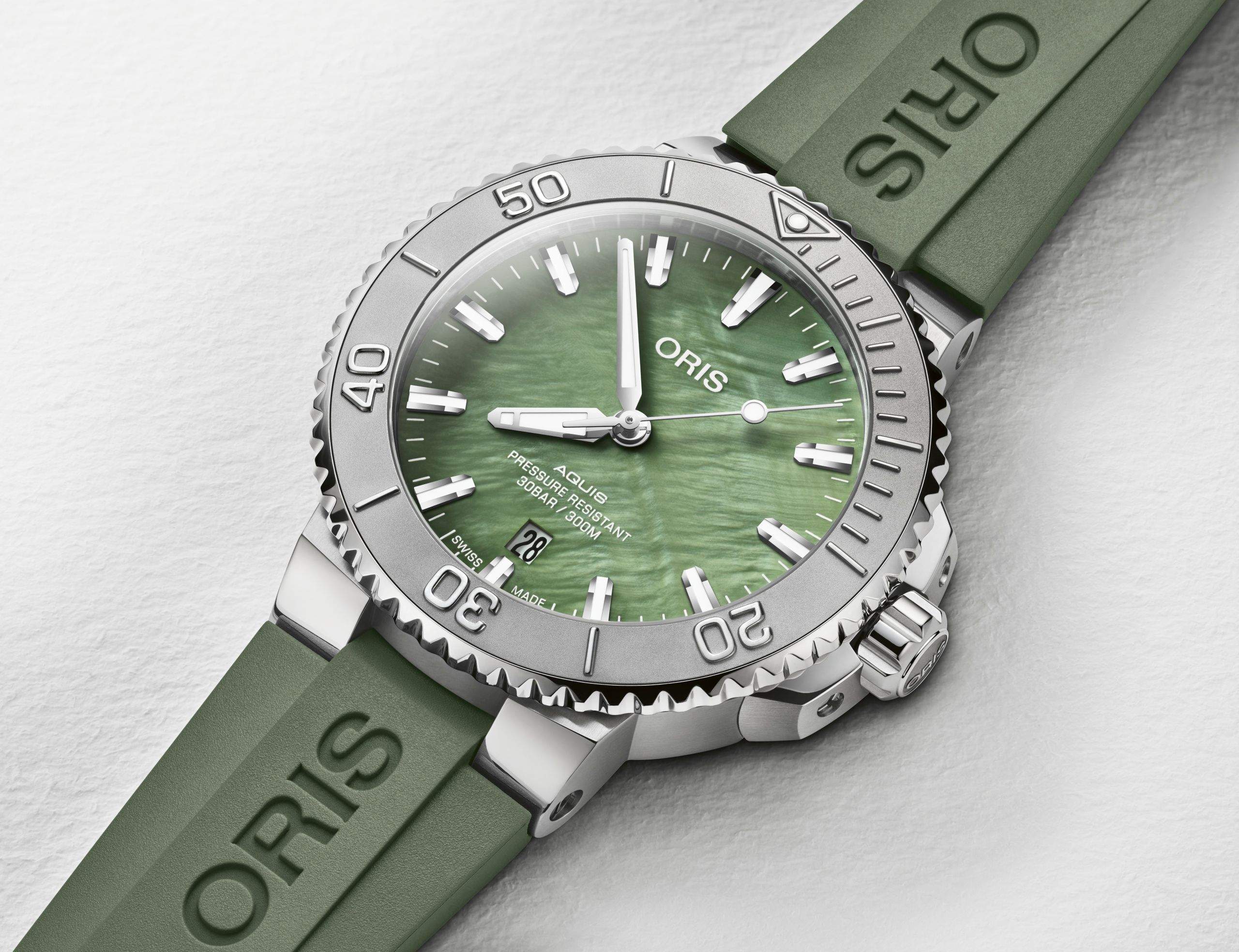 Oris Aquis Date New York Harbor Limited Edition
