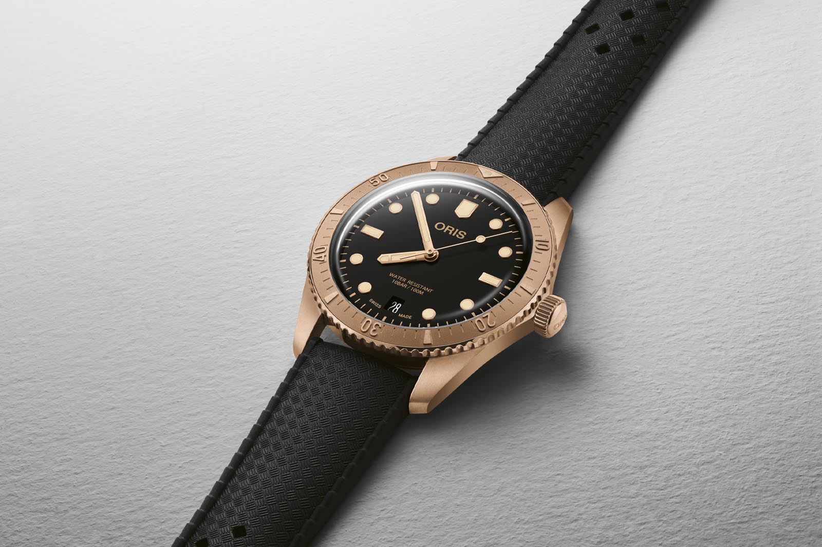 Oris Divers Sixty-Five Date Cotton Candy Sepia