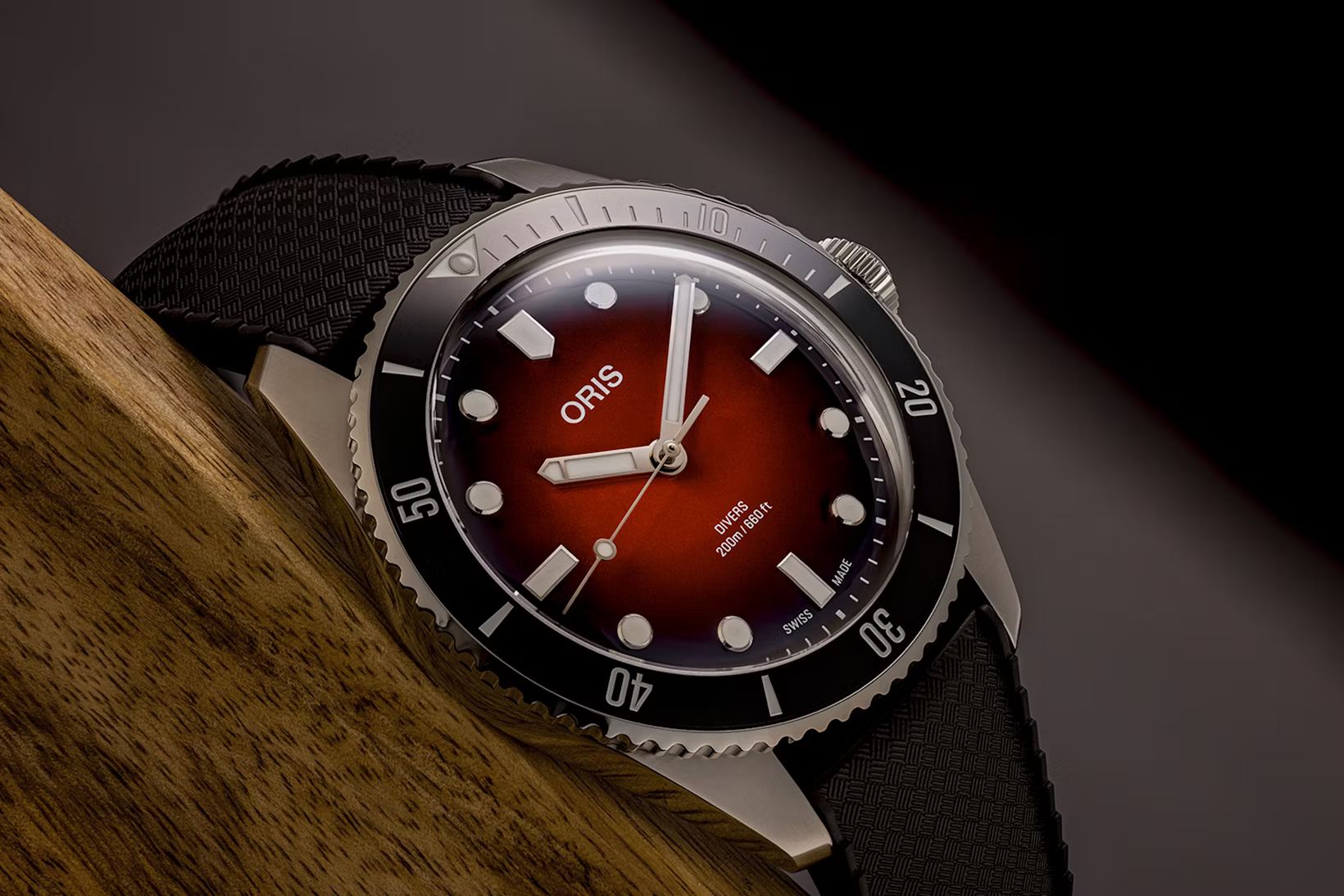 ORIS ダイバーズウォッチ 黒赤 Oris x RedBar Limited Edition – Element iN Time NYC