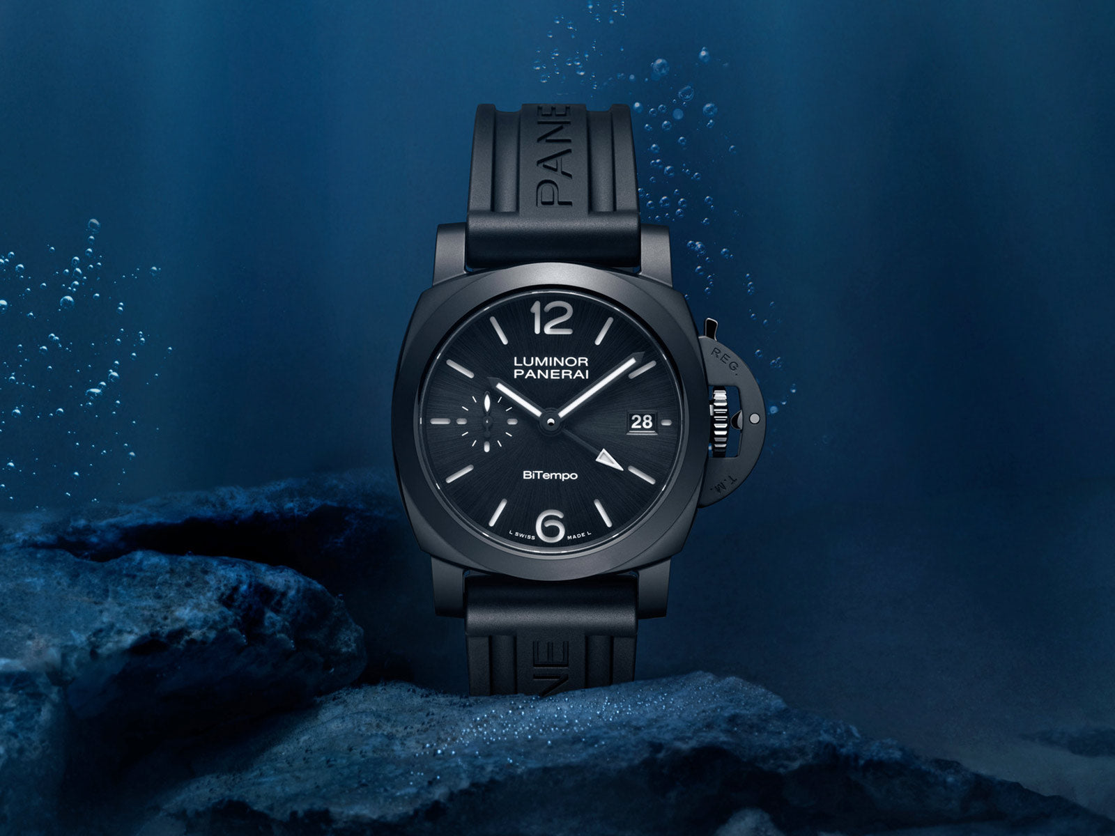 Panerai Luminor GMT Ceramica PAM01460 – Element iN Time NYC