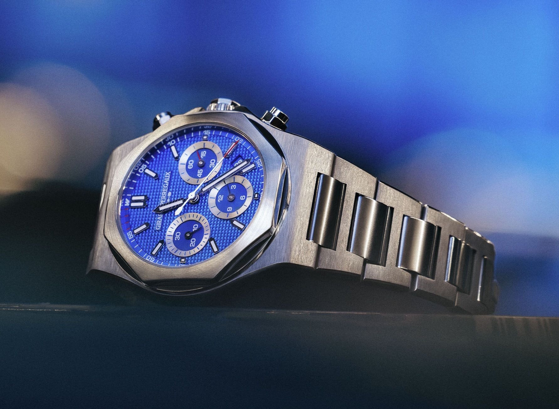 Girard-Perregaux Laureato Chronograph Williams Edition