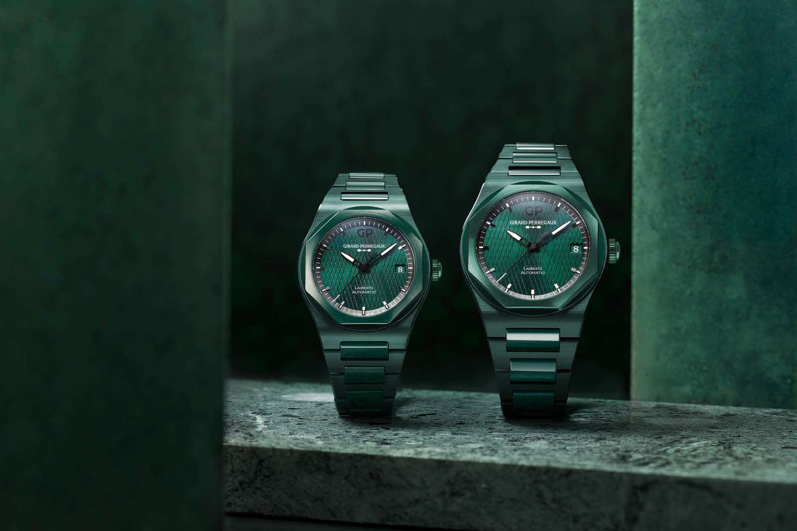 Girard-Perregaux Laureato Green Ceramic Aston Martin