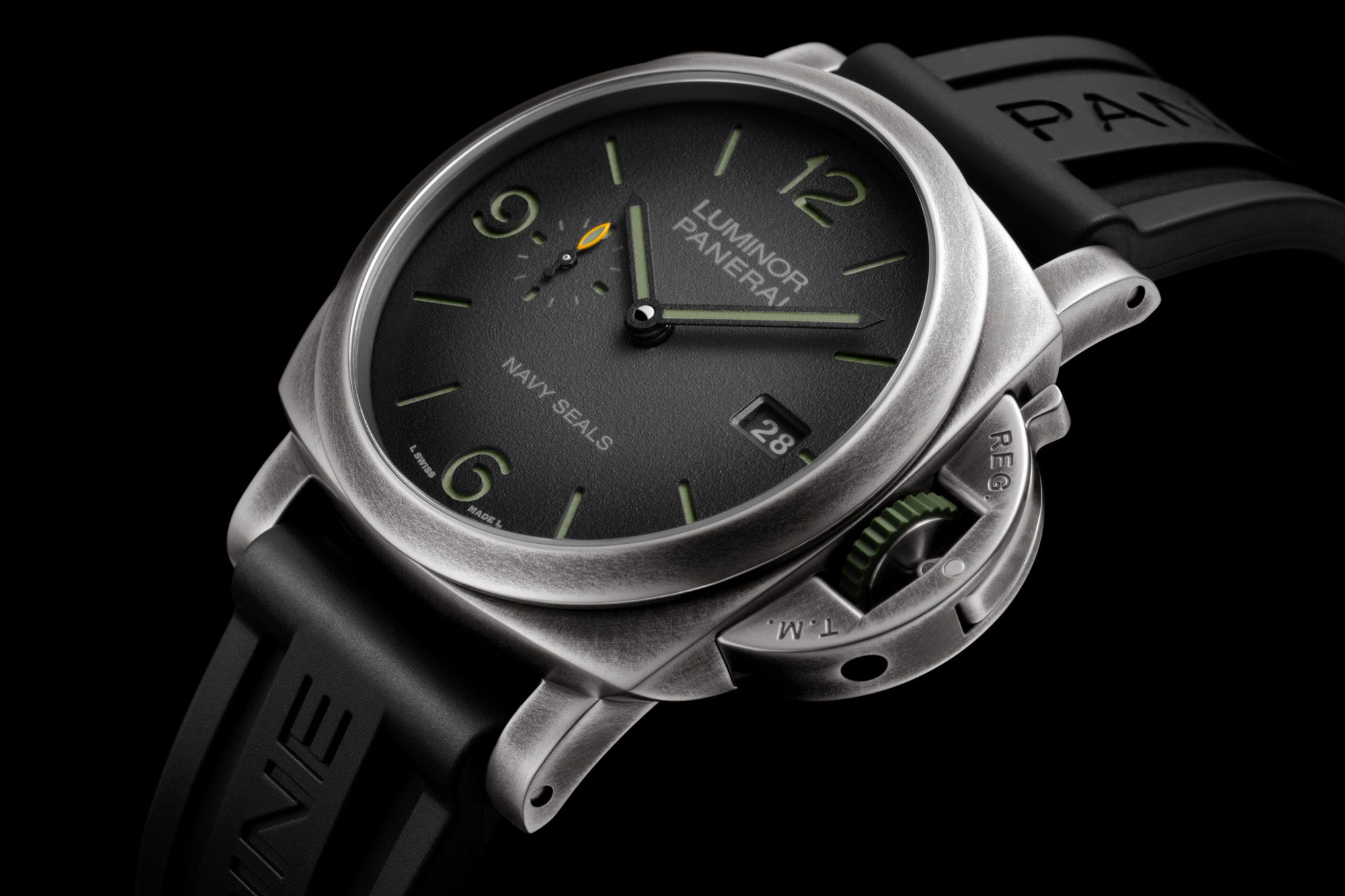 Officine Panerai Luminor Navy Seals