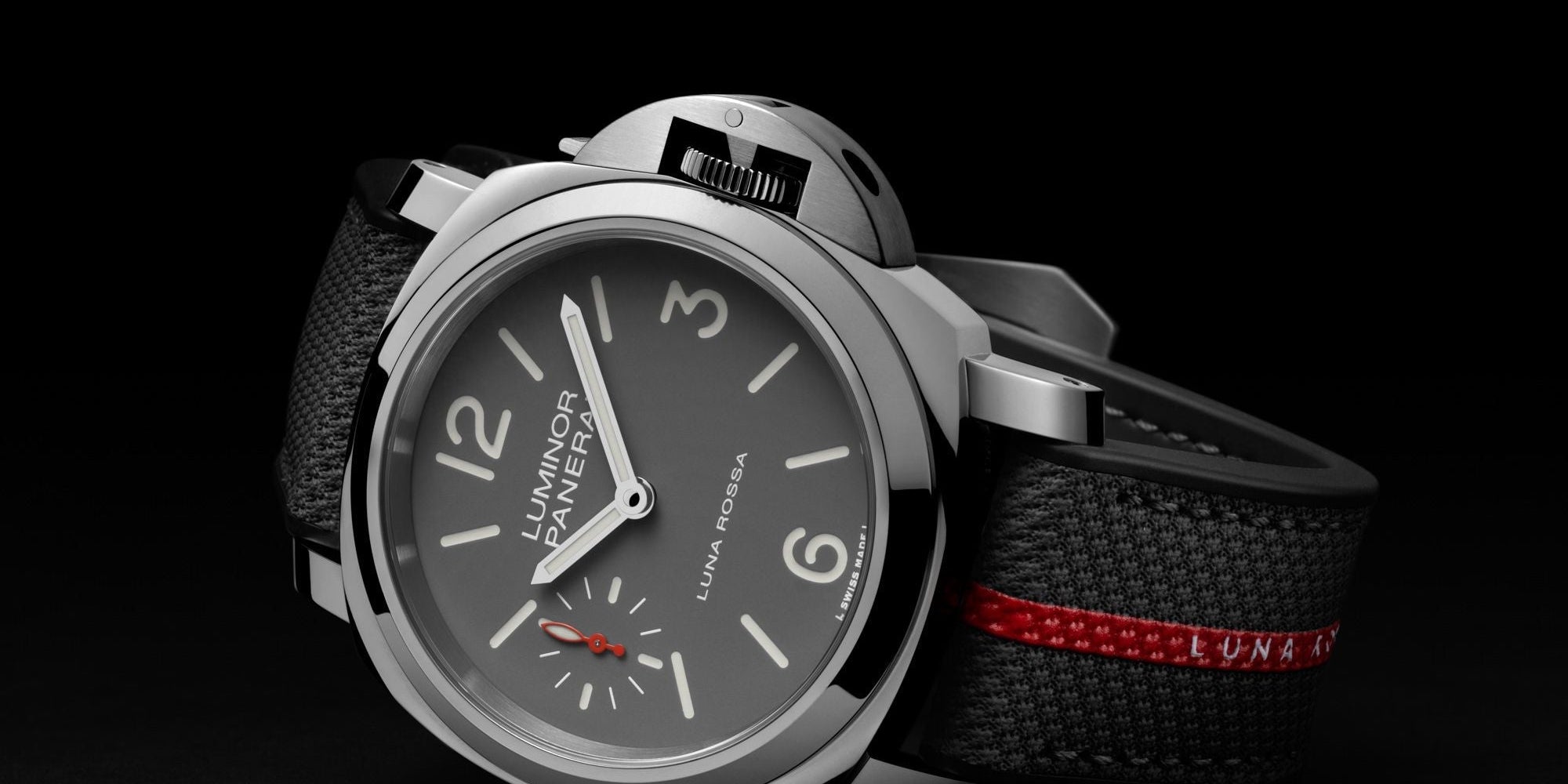 Panerai Luminor Luna Rossa PAM01653