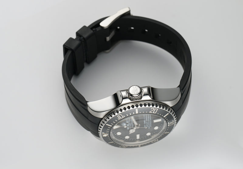 44mm Deepsea Black Dial On RubberB Bracelet Included 2009