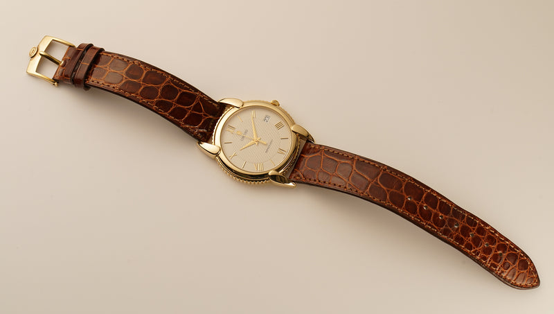 35mm Vintage 18k Yellow Gold Dress Watch