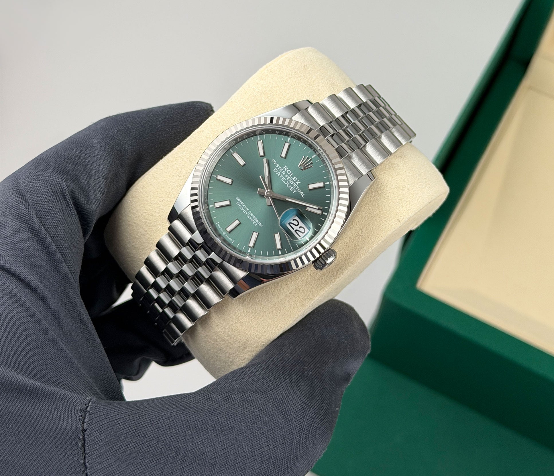 Rolex DJ 36 Steel Mint Green Index 18k Fluted Bezel Jubilee 126234