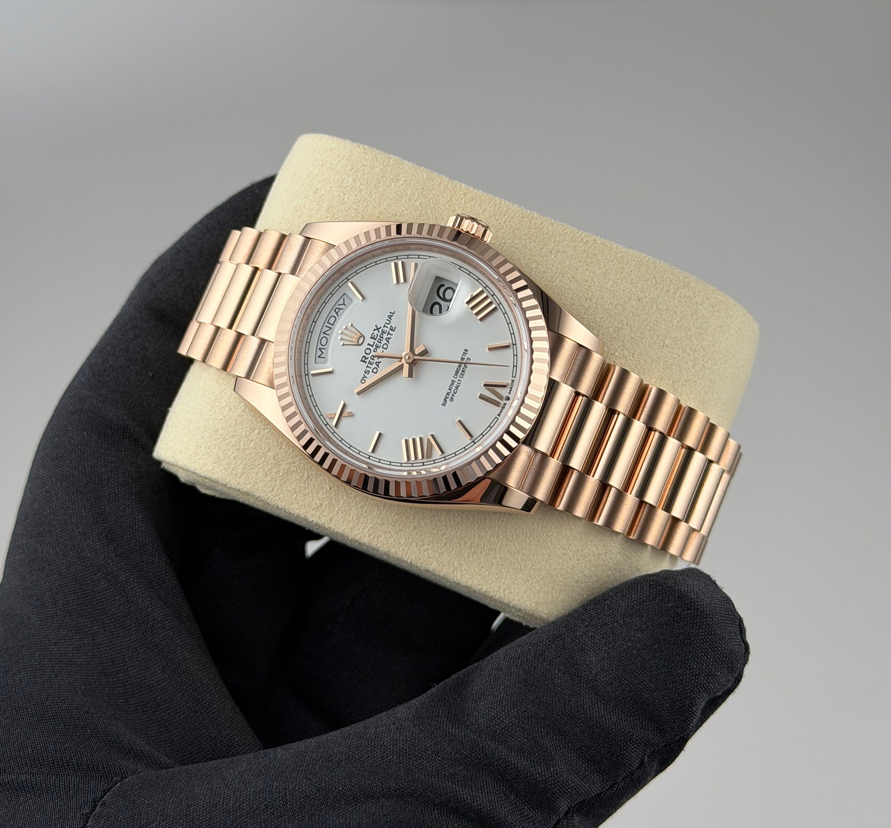 Rolex Day-Date 36mm 18k Everose Gold President White Roman Dial