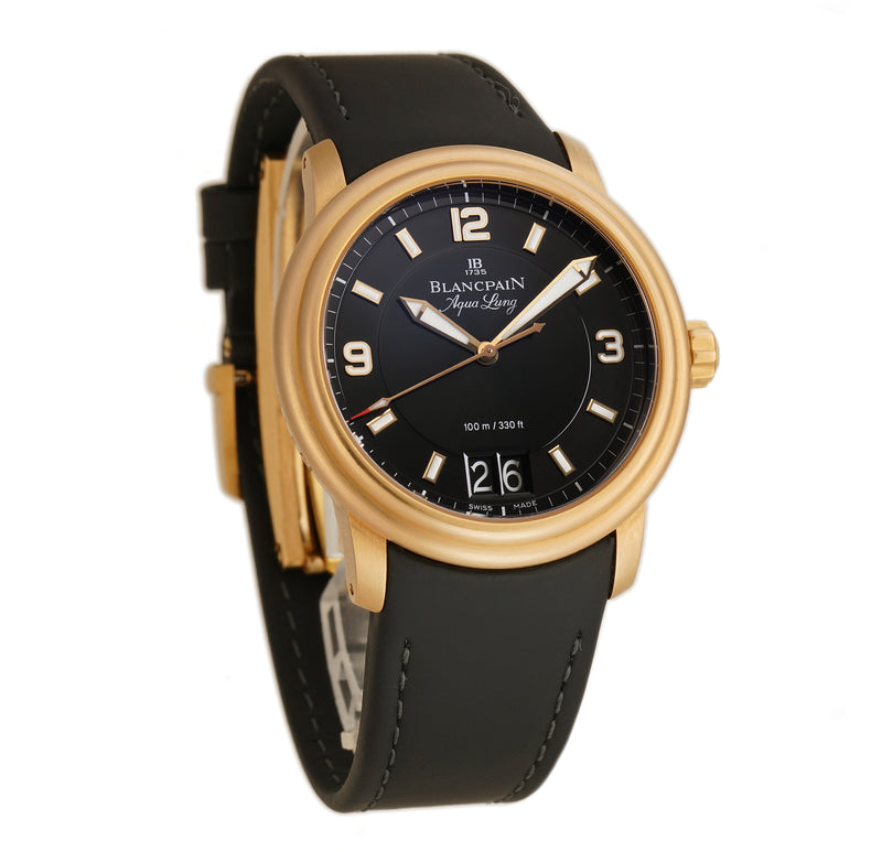 40mm Aqualung Big Date 18k Rose Gold Black Dial Automatic