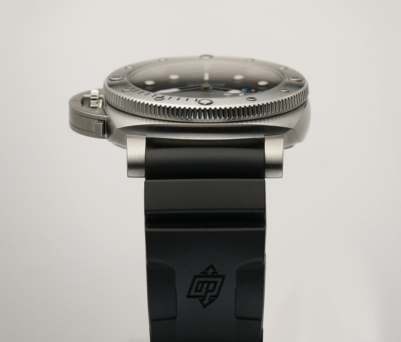 44mm QuarantaQuattro Steel Black Dial