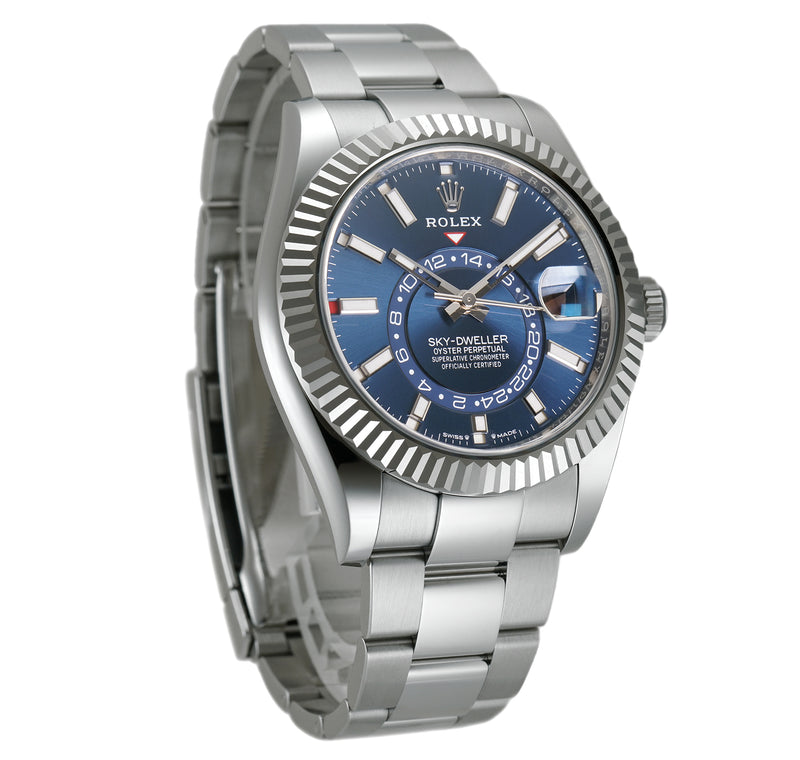 42mm Stainless Steel Blue Dial 18k Fluted Bezel Oyster Bracelet