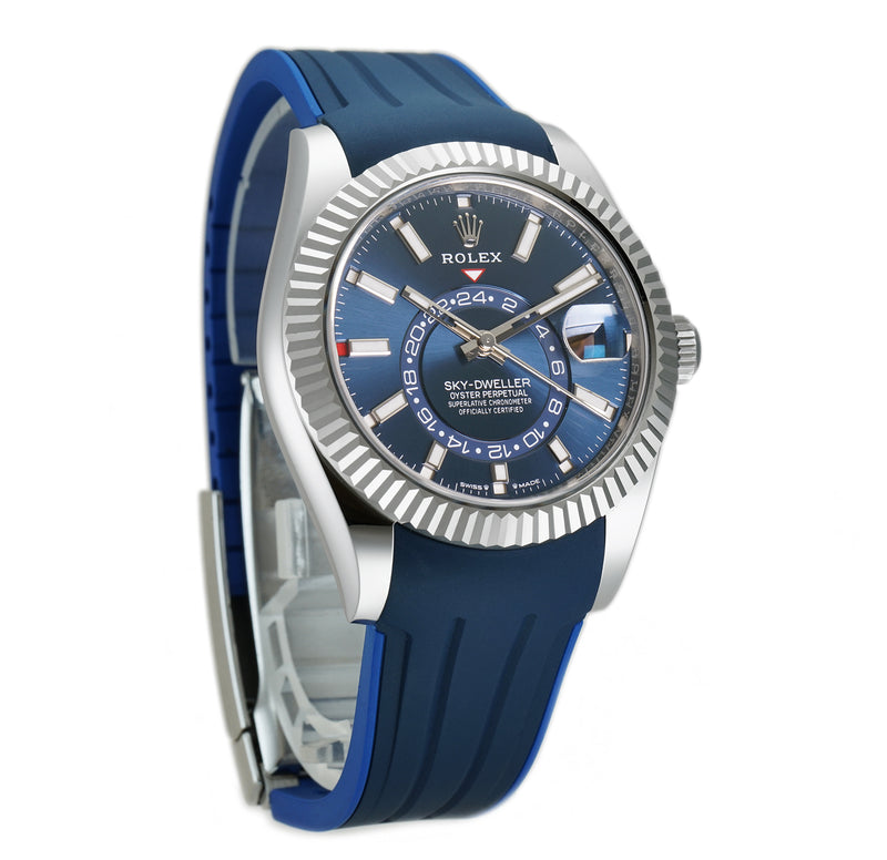 42mm Stainless Steel Blue Dial 18k Fluted Bezel Oyster Bracelet With RubberB
