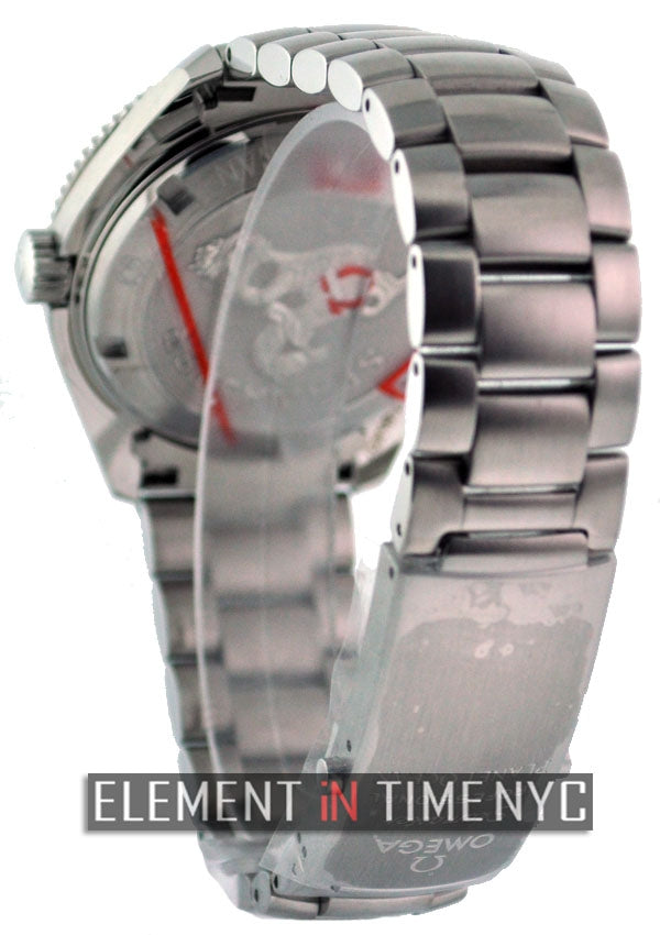 LOT:47 | OMEGA - a stainless steel Seamaster Planet Ocean bracelet watch,  40mm.
