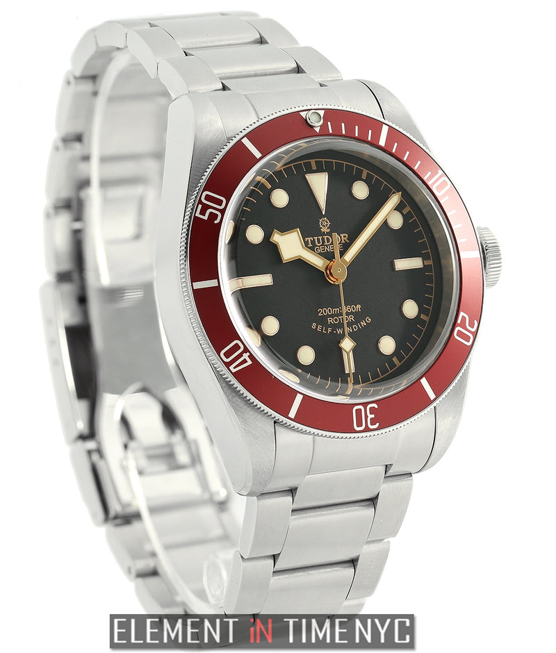 Heritage Black Bay Automatic Black Dial Red Bezel 41mm