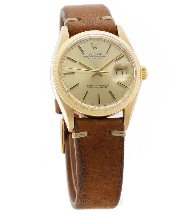Vintage 34mm Date 18k Yellow Gold Champagne T Swiss Dial Circa 1974