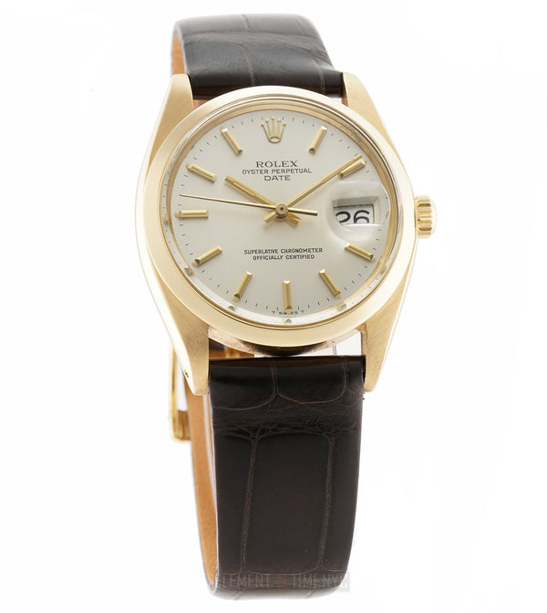 Vintage 34mm Date 18k Yellow Gold Silver T Swiss Dial Circa 1976