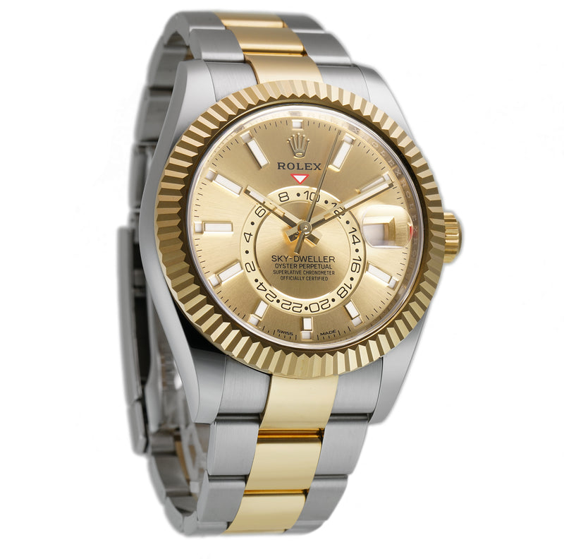 Steel & 18k Yellow Gold 42mm Champagne Dial on RubberB Bracelet Included 2019