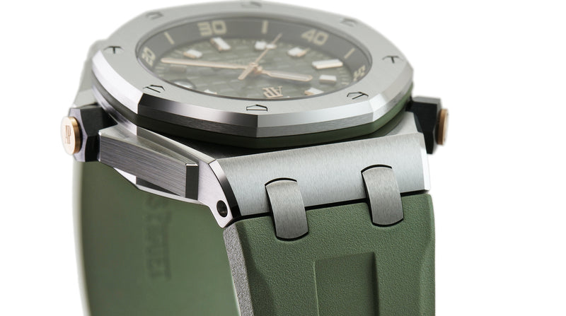 Diver Stainless Steel 42mm Khaki Green Dial