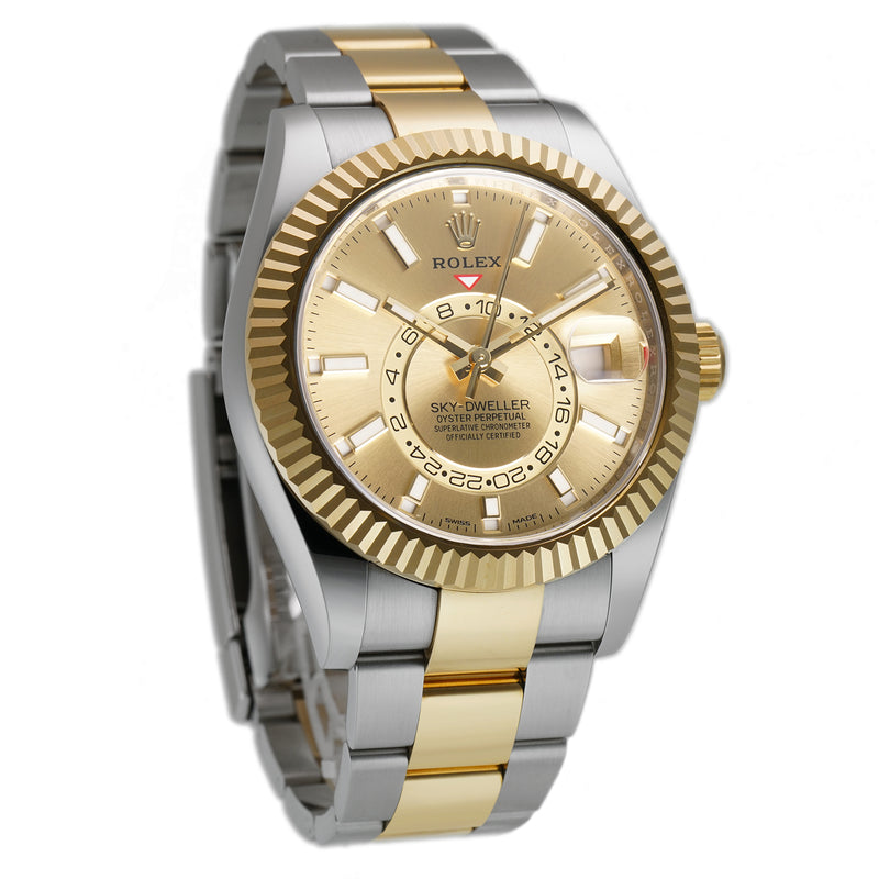 Steel & 18k Yellow Gold 42mm Champagne Dial on RubberB Bracelet Included 2019